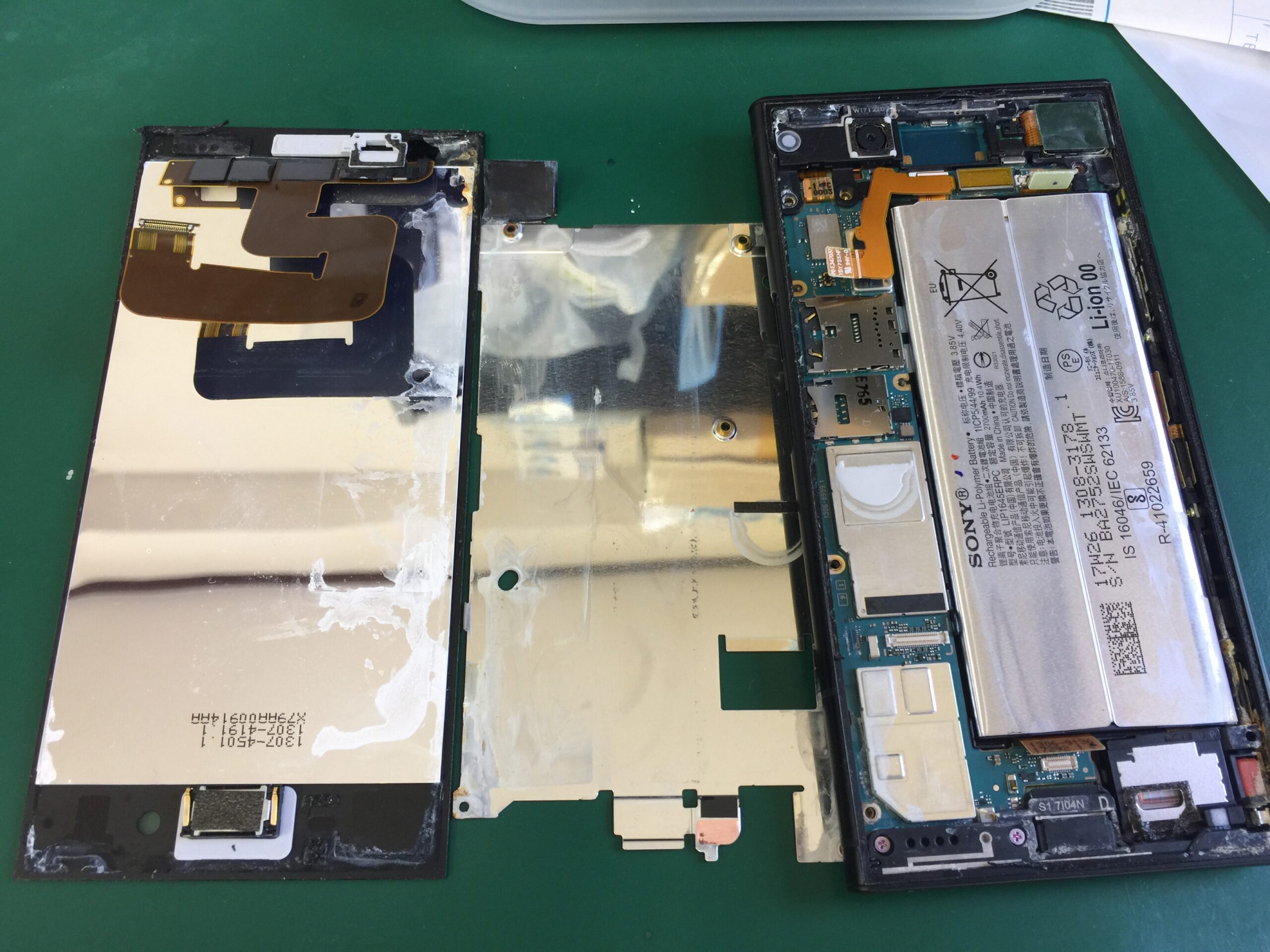 SONY α9 ジャンク 水没品 バッテリー無 部品取り 自己修理出来る方 SONY α9 ジャンク 水没品 バッテリー無 部品取り 自己修理出来る方