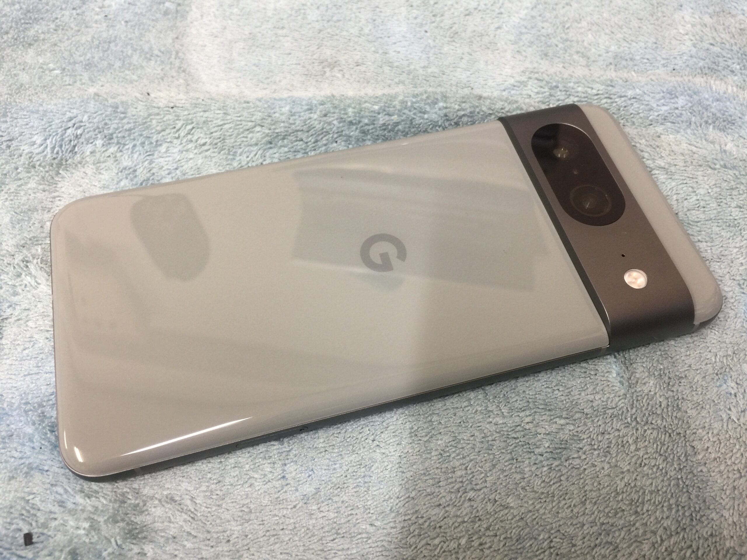 Google pixel の画面と背面をガラスコーティングしました。 - FLAT大宮