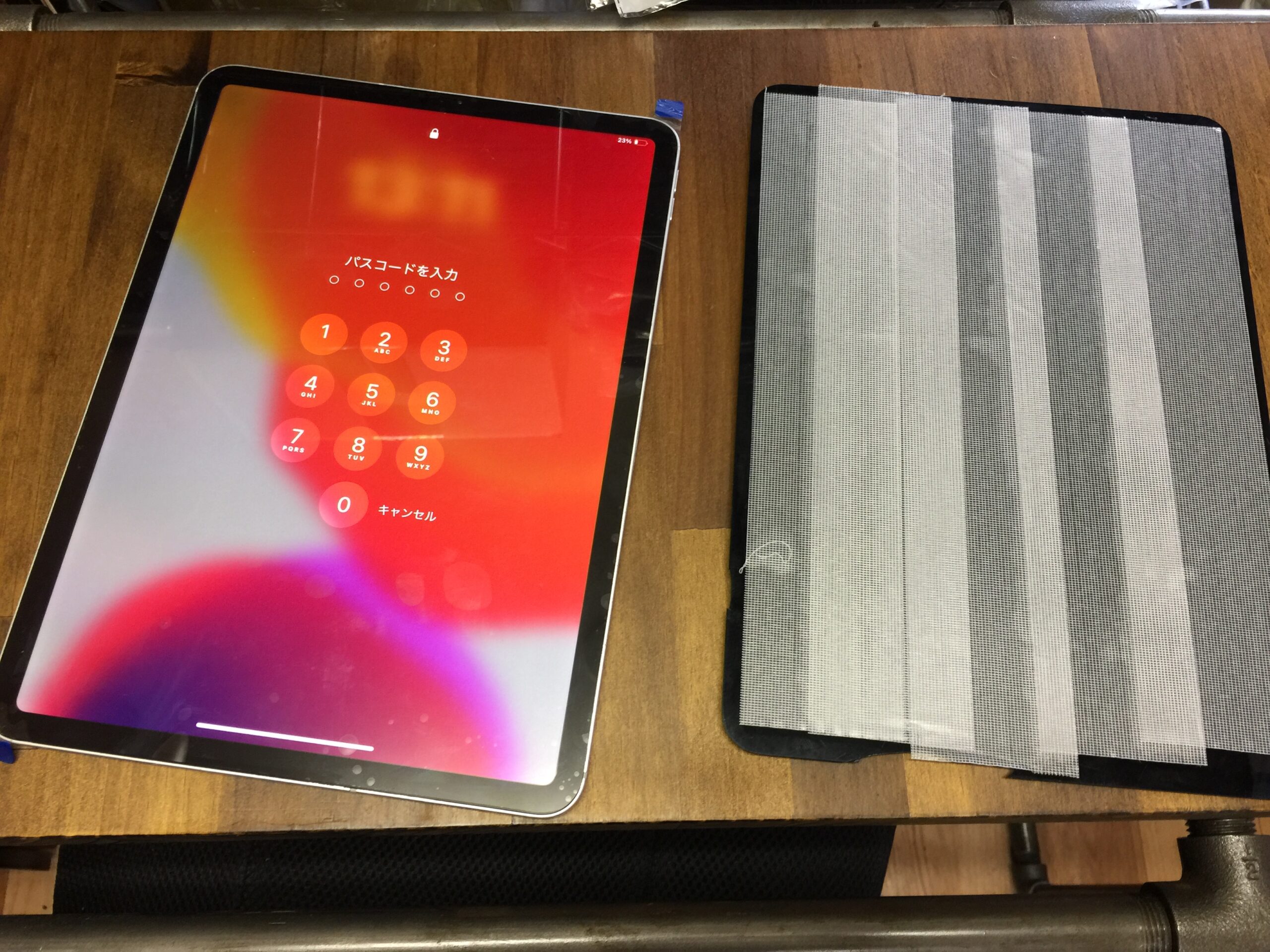 iPad Pro 11インチ 第3世代の軽度なガラスひび割れ修理を画面交換で ...